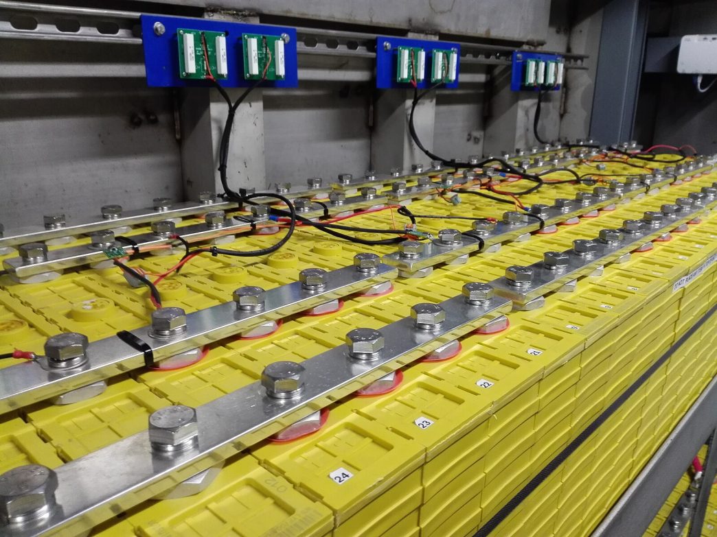 Lithium ion phosphate battery storage.